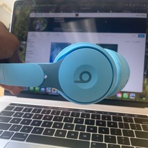 Beats headphone come without original box